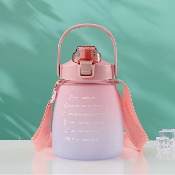 WATER JUG - Picture 1 of 1
